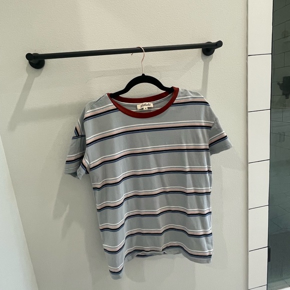 Barely worn soft t shirt - Picture 2 of 4